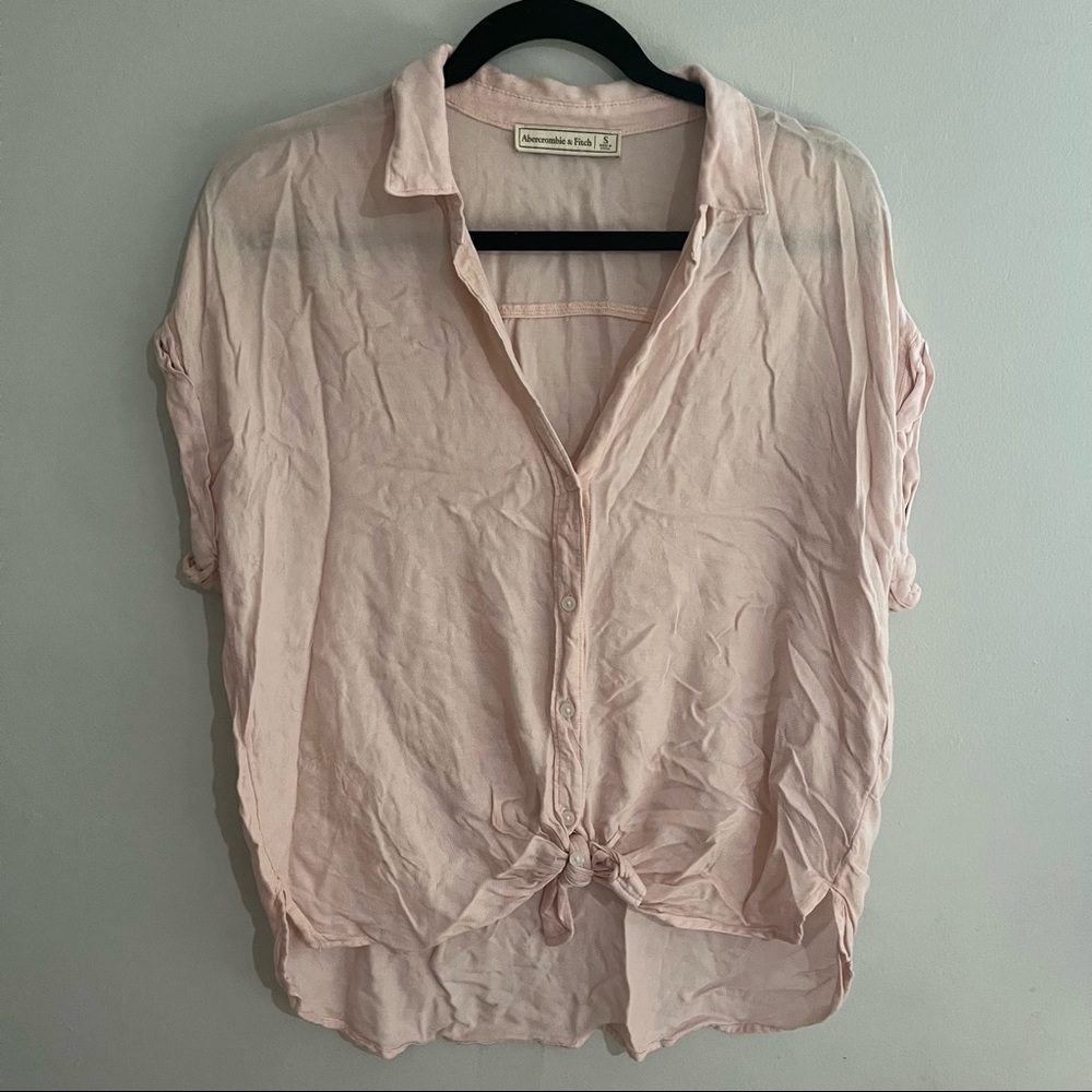 A+F pink button down with front tie